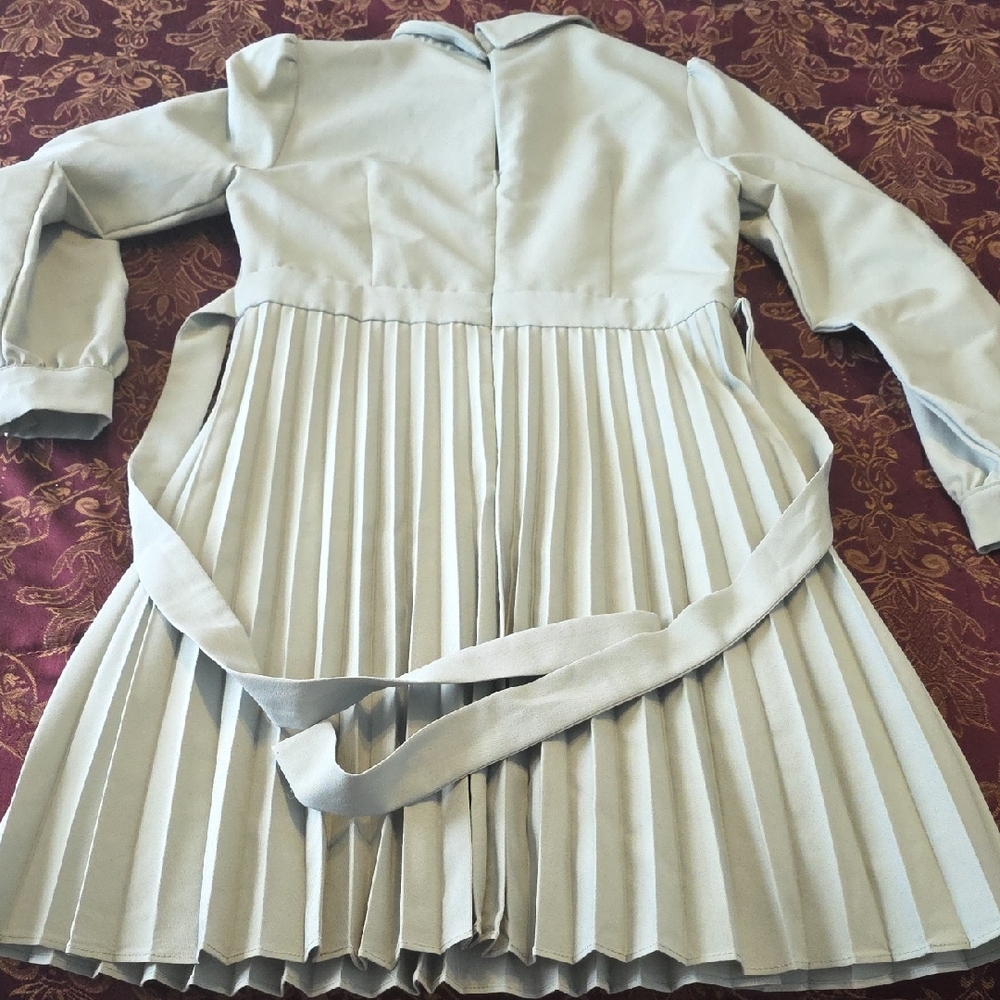 Stylish Green Pleated Dress, Size Small💚 Cute, Like New Condition- Fast Shipper - Picture 9 of 11